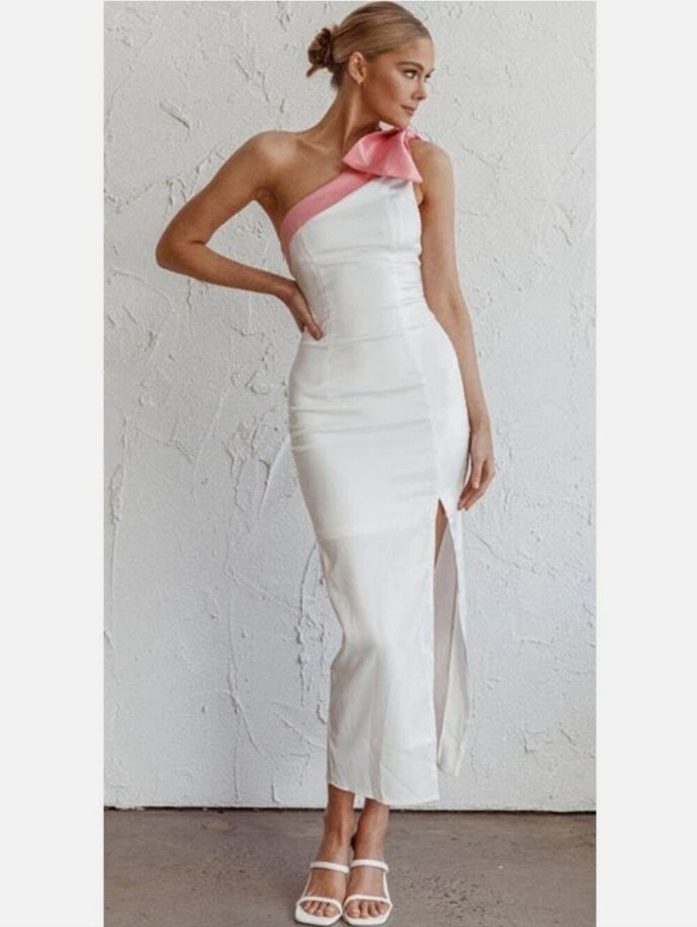 Selfie Leslie the Sweetest Thing One-Shoulder Bow Maxi Dress size M NEW